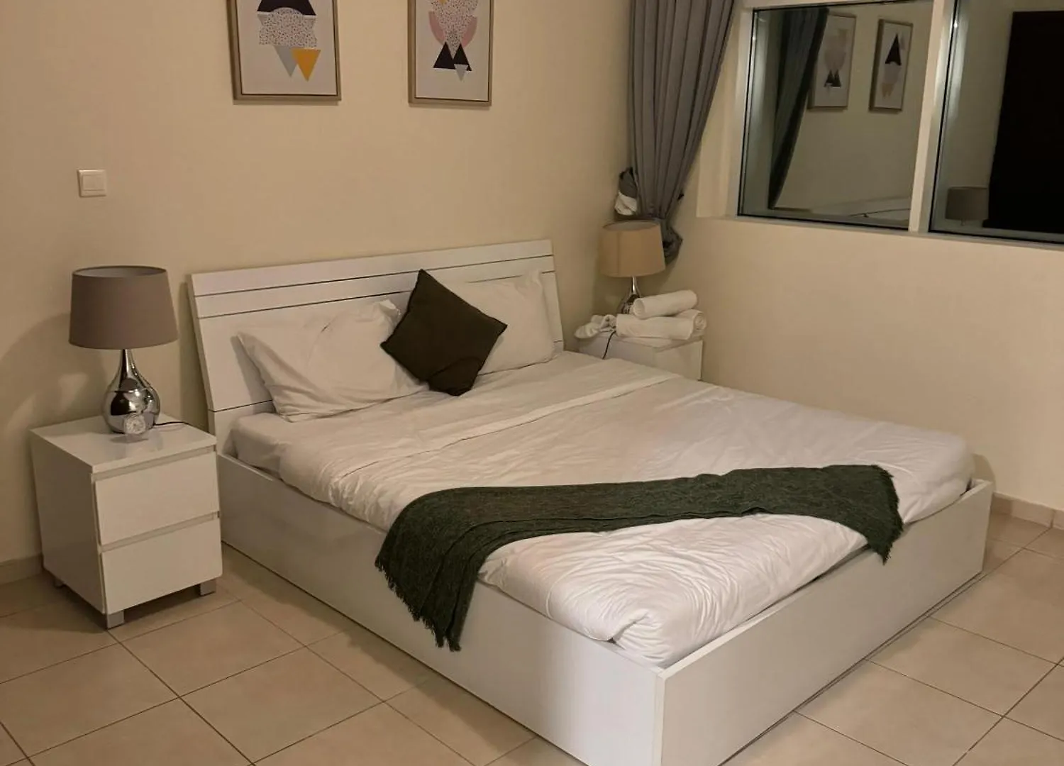 1 Bedroom Downtown 5 Min Walk To Dubai Mall